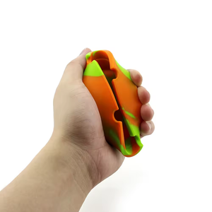 Cenicero Cuadrado de Silicona Estilo Americano AGG AT-09, Sin Humo, para Uso Doméstico, Origen Colorado - Product Image 2