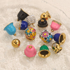 Breloques clochettes en émail colorées |   Acier inoxydable plaqué or 18K PVD |   Pendentifs DIY pour bracelets, colliers et fabrication de bijoux - Product Image 4
