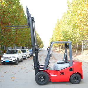 Montacargas Diésel Multifuncional de 2.5 Toneladas con Certificación CE y EPA, Montacargas Diésel para Pequeños Sitios de Construcción, Montacargas Todoterreno con Tracción Hidráulica - Product Image 4