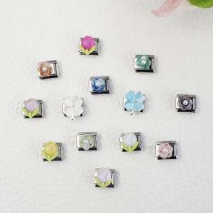 Nueva Serie de Pulseras Modulares Estilo Italiano con Diseño de Flor de Trébol de Cuatro Hojas y Cadena de Ensamblaje Personalizable - Product Image 2