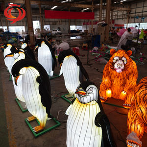 Lanternes chinoises en soie faites à la main étanche LED Animal Design pour jardin extérieur pour les fêtes de fin d'année Saint Valentin Graduation - Product Image 1