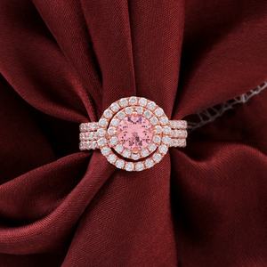 แหวนแฟชั่นทองคำแท้ 18k สีชมพู ประดับพลอยสังเคราะห์ ได้รับการรับรองจาก GRC ของขวัญวันวาเลนไทน์สำหรับผู้หญิง - Product Image 2