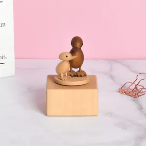 Tune melody creative merry go round carillon giocattolo personalizzato in legno di gattino all'ingrosso di alta qualità per bambini