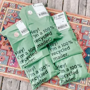 Özel tasarım çevre dostu geri dönüşümlü Poly Mailers biyobozunur nakliye zarflar 100% Compostable posta çantası giyim