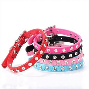 Collar de Perro de PU Suave con Pedrería, Diseño Moderno y Elegante, Ajustable para Mascotas Pequeñas - Product Image 1
