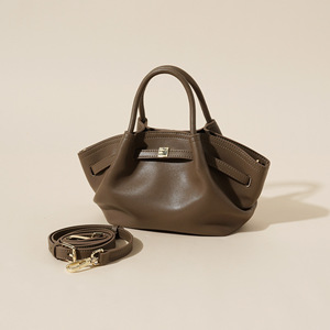 <span class=keywords><strong>Sac</strong></span> fourre-tout mini en cuir véritable de luxe, personnalisable en gros, nouvelle collection 2026, <span class=keywords><strong>souple</strong></span>, imperméable et léger - Product Image 4