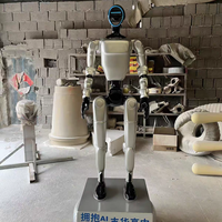 Statue de robot IA en fibre de verre personnalisée pour l'affichage et la décoration commerciaux