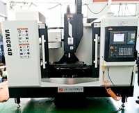 Centre d'usinage vertical CNC VMC640 BT40 entièrement automatique de haute précision, nouveau modèle, économique et à prix compétitif