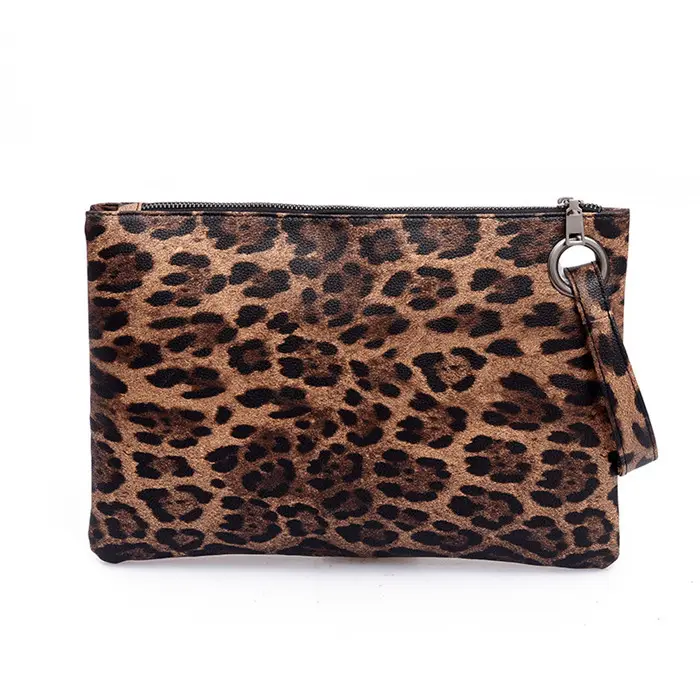 Ladies handbag wholesale 2021 new wrist tote bag European and American fashion envelope bag sexy leopard clutch bag for girls