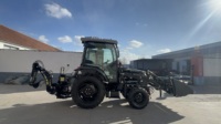 4x4 50PS Landwirtschaftlicher 4-Takt-Rasenmäher-Traktor zum Verkauf mit CE-Zertifizierung, Heckbagger und Lader
