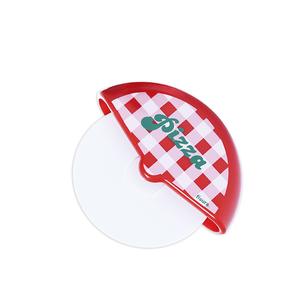 Tagliapizza con Design a Scacchi Rossi Marca Faura - Product Image 1