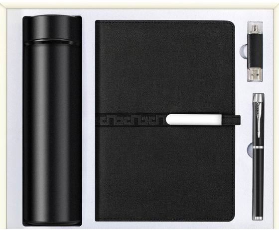 Livre 4, stylo, tasse de vide de la température