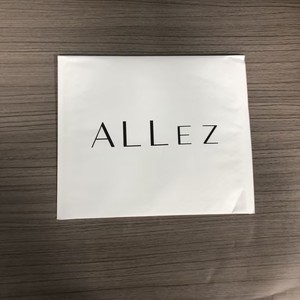 Sobres de Burbuja Blancos de Lujo - Bolsas de Envío Acolchadas Impresas Personalizadas para Ropa y Artículos Frágiles - Product Image 2