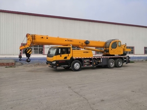 Grúa sobre Camión con Motor Diésel y Caja de Cambios, Capacidad de Elevación de 25 Toneladas, Pintura Original, Grúa Usada, Maquinaria de Construcción Usada - Product Image 6