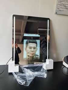 Vercon Smart Barber Mirror Miroir de salon magique AI <span class=keywords><strong>Coiffure</strong></span> Try-on Beard Style Écran 21.5 pouces LED Bluetooth Wifi Vidéo 600*800mm - Product Image 2