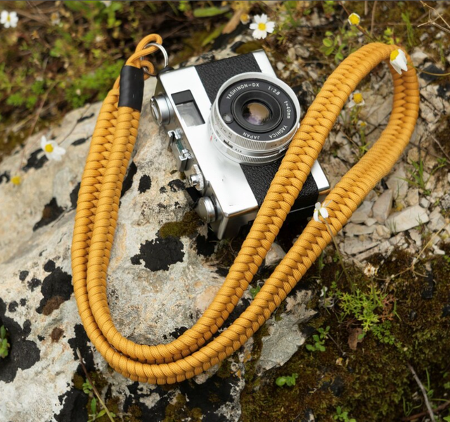 High Quality Custom Leather logo Yellow Red Paracord Wide Camera Strap Detachable Nylon Rope Cross Body Camera Neck Strap