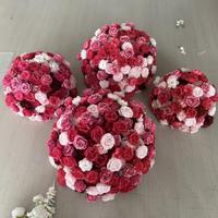Nouvelle Boule de roses artificielles brodées pour la décoration de table de mariage, les propositions de mariage, les expositions et comme fleur de guidage