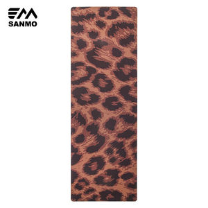 Tapis d'exercice organique de qualité supérieure écologique biodégradable durable en bois de liège Logo en caoutchouc de qualité supérieure et tapis de yoga en liège non toxiques - Product Image 6