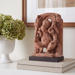 Sculpture de Ganesha |   Réplique d'art de temple du dieu éléphant hindou du Xe siècle, Musée d'art - Product Image 2