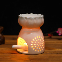 Offre Spéciale – Brûleur Diffuseur en Céramique Blanche Délicate et Romantique pour Huiles Essentielles, Encens et Cire Fondue – Support de Bougie Parfumée pour la Maison