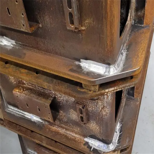 사용자 정의 금속 Fabricator 플레이트 벤딩 레이저 절단 용접 CNC 가공 및 조립 하부 구조