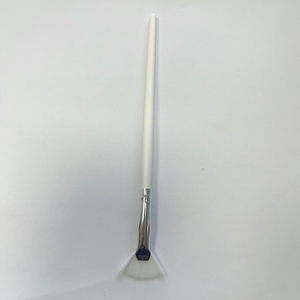 Aplicador <span class=keywords><strong>de</strong></span> brocha para mascarilla facial en forma <span class=keywords><strong>de</strong></span> abanico, <span class=keywords><strong>de</strong></span> madera blanca, el más vendido del fabricante; brocha para esencias en salones <span class=keywords><strong>de</strong></span> belleza, herramienta <span class=keywords><strong>de</strong></span> <span class=keywords><strong>maquillaje</strong></span> - Product Image 6