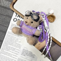 Porte-clés en peluche en forme d'ours en corde JS Designer avec breloques de sac de baseball, ours en peluche mignon et doux en peluche brun pour sac à dos