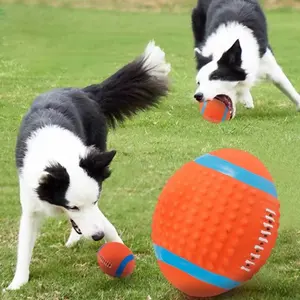 Yüksek elastik pamuk dolgulu lateks köpek oyuncaklar dayanıklı Molar interaktif top Rugby Rugby topu gıcırtılı ses diş Pet gıcırtı oyuncaklar