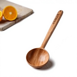Cuillère de cuisine en bois de haute qualité avec grain de bois naturel, ustensile de cuisine durable et réutilisable pour la cuisine quotidienne et la préparation des aliments - Product Image 2