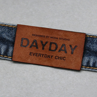 Étiquettes personnalisées pour jeans, patchs logo en relief, patchs en similicuir, étiquettes en PU