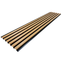 Revêtement mural extérieur en aluminium rainuré imitation bois Aluwood pour la décoration des murs extérieurs