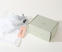 Boîtes cadeaux de luxe personnalisées pour lingerie féminine, estampage à chaud doré avec lamination brillante et gaufrage pour l'expédition de lingerie