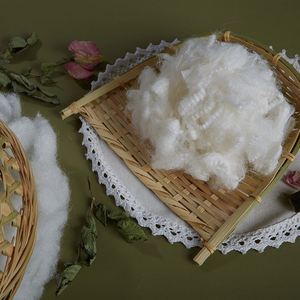 <span class=keywords><strong>Fibra</strong></span> de Poliéster Superfina <span class=keywords><strong>Hueca</strong></span> Conjugada <span class=keywords><strong>Siliconada</strong></span> Ignífuga Certificada Oeko-Tex de Bajo Punto de Fusión para Hilado al por Mayor - Product Image 6