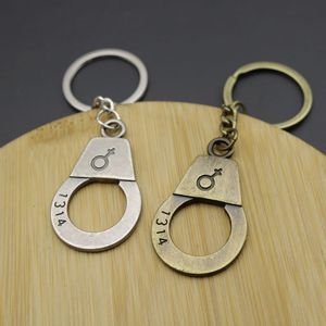 Llavero con Forma de <span class=keywords><strong>Esposas</strong></span> y Anillo Dividido de Aleación Plateada Antigua, para Parejas, Regalo de San Valentín - Product Image 4