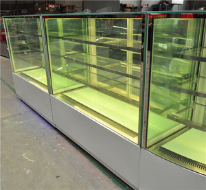 <strong>Circle</strong> Pastry / Cake Display Cooler Base - Product Image 2