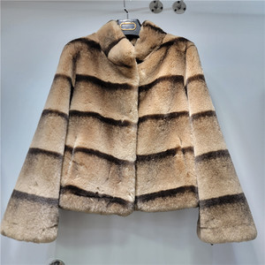 <span class=keywords><strong>Cappotto</strong></span> Corto Invernale 2025 <span class=keywords><strong>Foderato</strong></span> in <span class=keywords><strong>Pelliccia</strong></span> Sintetica, Giacca Marrone Ecologica per Donne - Product Image 1