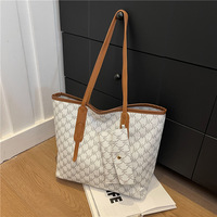 Sac à main pour femme de luxe léger tendance, grand sac d'été de haute qualité, grande capacité, pour le travail, polyvalent, à porter à la main