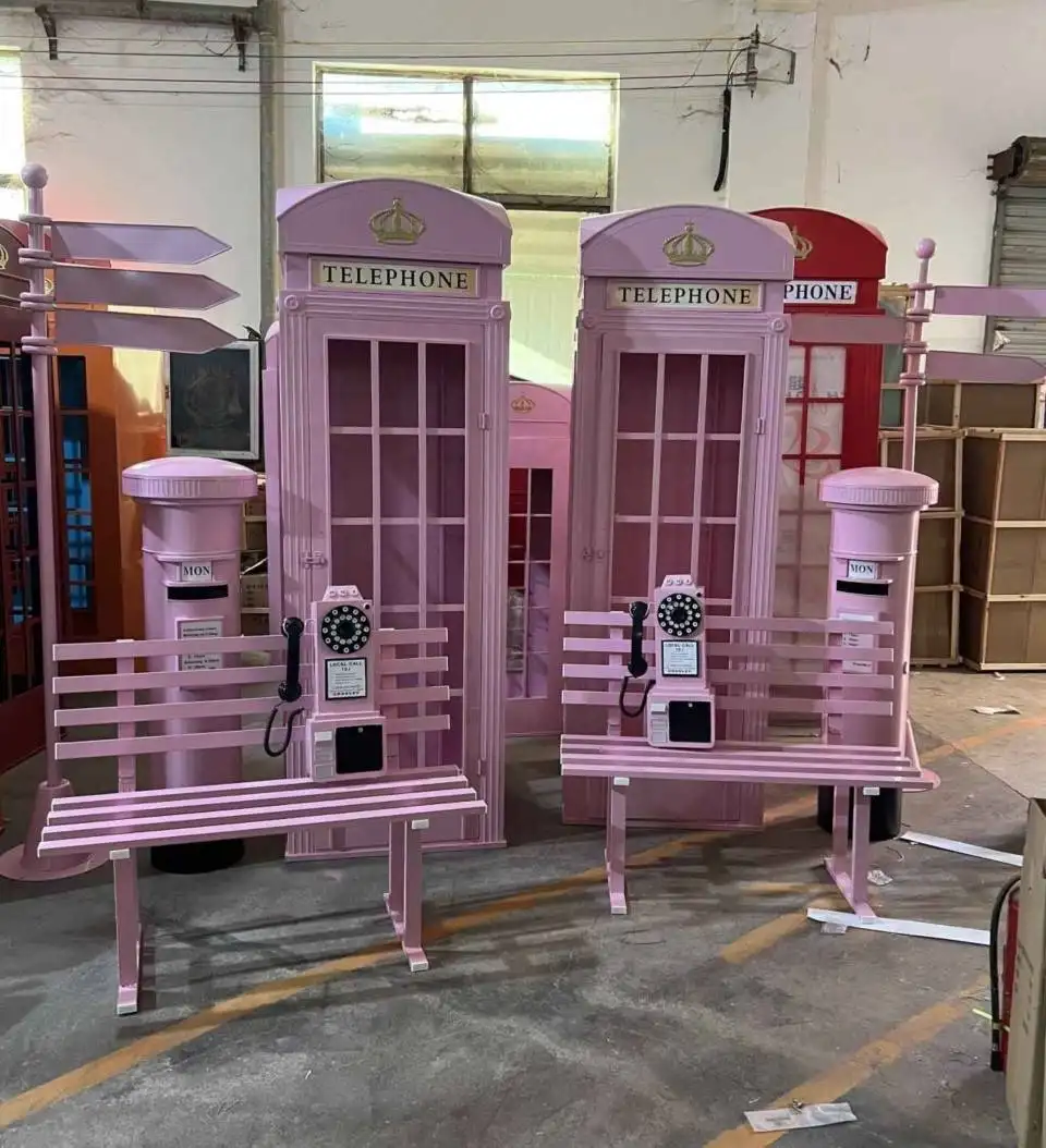 2024 Hot sale ornament British Style Pink London Telephone Booth London Telephone Booth model for outdoor decoration