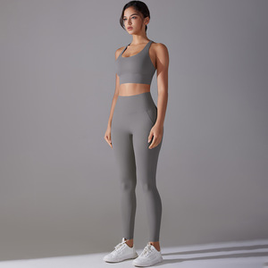 Nouvel ensemble de 5 pièces de sous-vêtements de sport anti-bactériens grande taille avec logo personnalisé, soutien-gorge dos croisé et leggings taille haute pour yoga et fitness - Product Image 6