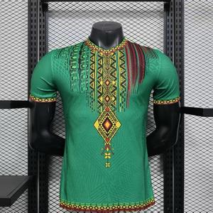 Fournisseur chinois de nouveaux maillots de football pour la maison, plusieurs styles disponibles, uniformes d'entraînement de football pour adultes / maillots de football <span class=keywords><strong>pas</strong></span> chers - Product Image 2