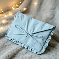 Sacs de protection matelassés en polyester pour tablette avec logo personnalisé pour femmes, pochette à volants pour livres, étui de voyage avec nœud – Vente en gros