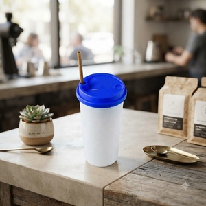 Gobelet jetable en plastique PP avec couvercle, vaisselle transparente à emporter pour cafés, événements, fêtes, jus, thé et boissons rafraîchissantes - Product Image 1
