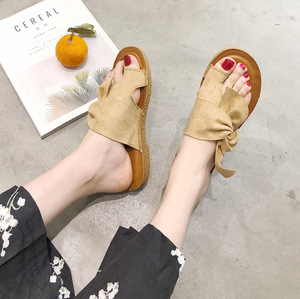 Playa de mujer americana y europea para zapatillas cómodas y suaves con luz plana con lazo al por mayor para uso en interiores y exteriores - Product Image 2