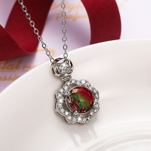 Elegante Collana con Ciondolo a Fiore per Donne, Gioiello Semplice e Chic per Uso Quotidiano - Product Image 5
