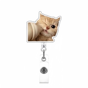 Porte-badge rétractable et rotatif en acrylique avec motif chat, boucle à tirage facile pour infirmière ou médecin, accessoire porte-clés - Product Image 4