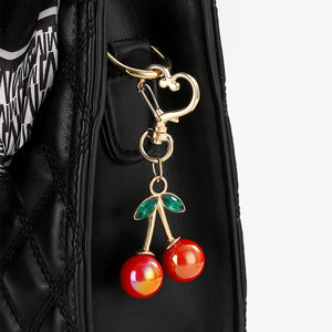 Mô Phỏng Kim Cương Pha Lê Dễ Thương Cherry Túi Quyến Rũ Keychain Trái Cây Trái Tim <span class=keywords><strong>Keyring</strong></span> Của Phụ Nữ Nhựa Ba Lô Ví Mặt Dây Chuyền - Product Image 2