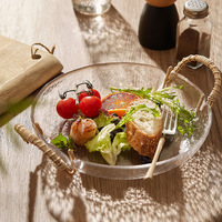 Plateau de service en verre transparent martelé de 9 pouces, écologique, avec poignées en rotin faites à la main, pour salades et fruits, idéal pour les restaurants (vente en gros)