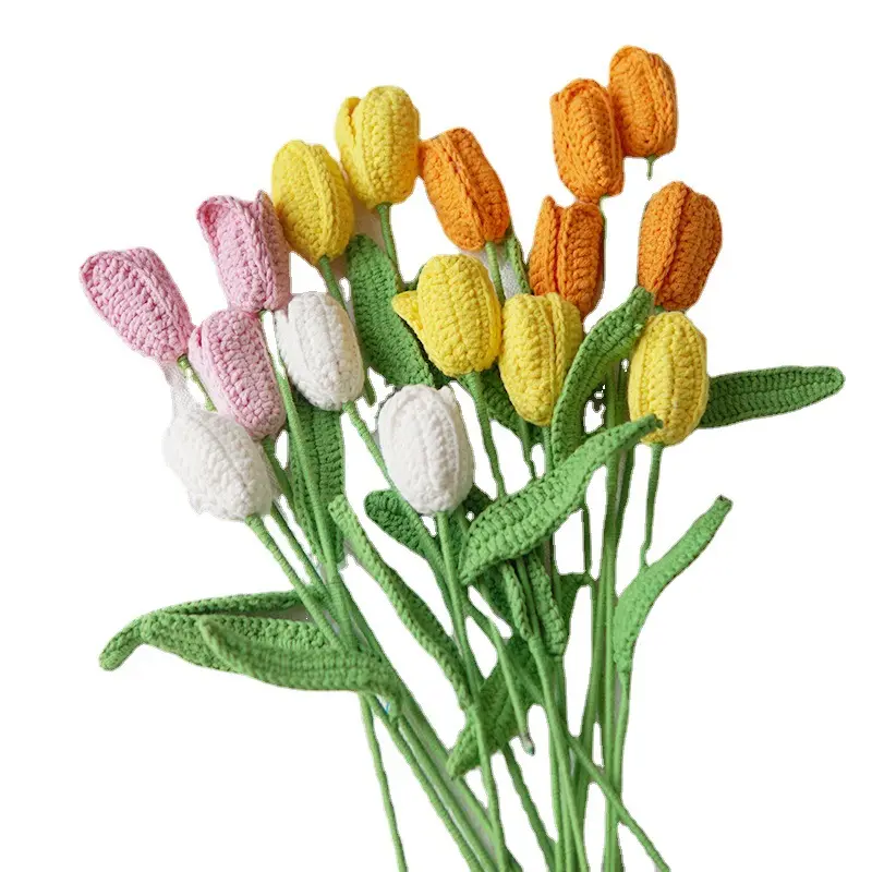 手織りのブーケチューリップ完成品は自家製かぎ針編みの花を模倣しますDIYニット永遠の花の贈り物バレンタインデープレゼント