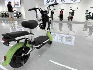 Bicicleta <span class=keywords><strong>El</strong></span>éctrica Urbana de 2 Ruedas con Motor de Cubo Trasero sin Escobillas de 48V 350W de Alta Velocidad y 3 Velocidades, con Batería de Plomo-Ácido, Alcance de Más de 60 km - Product Image 3