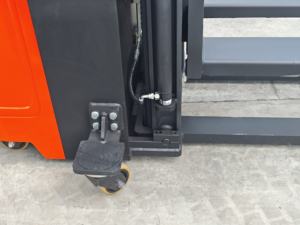 1300Mm Levage Montacargas 500Kg Portable Palette Gerbeur Camion pour Van Avec Curtis Contrôleur - Product Image 5